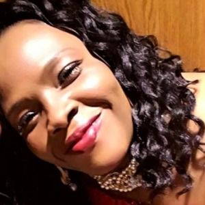 Meet your Posher, Lois